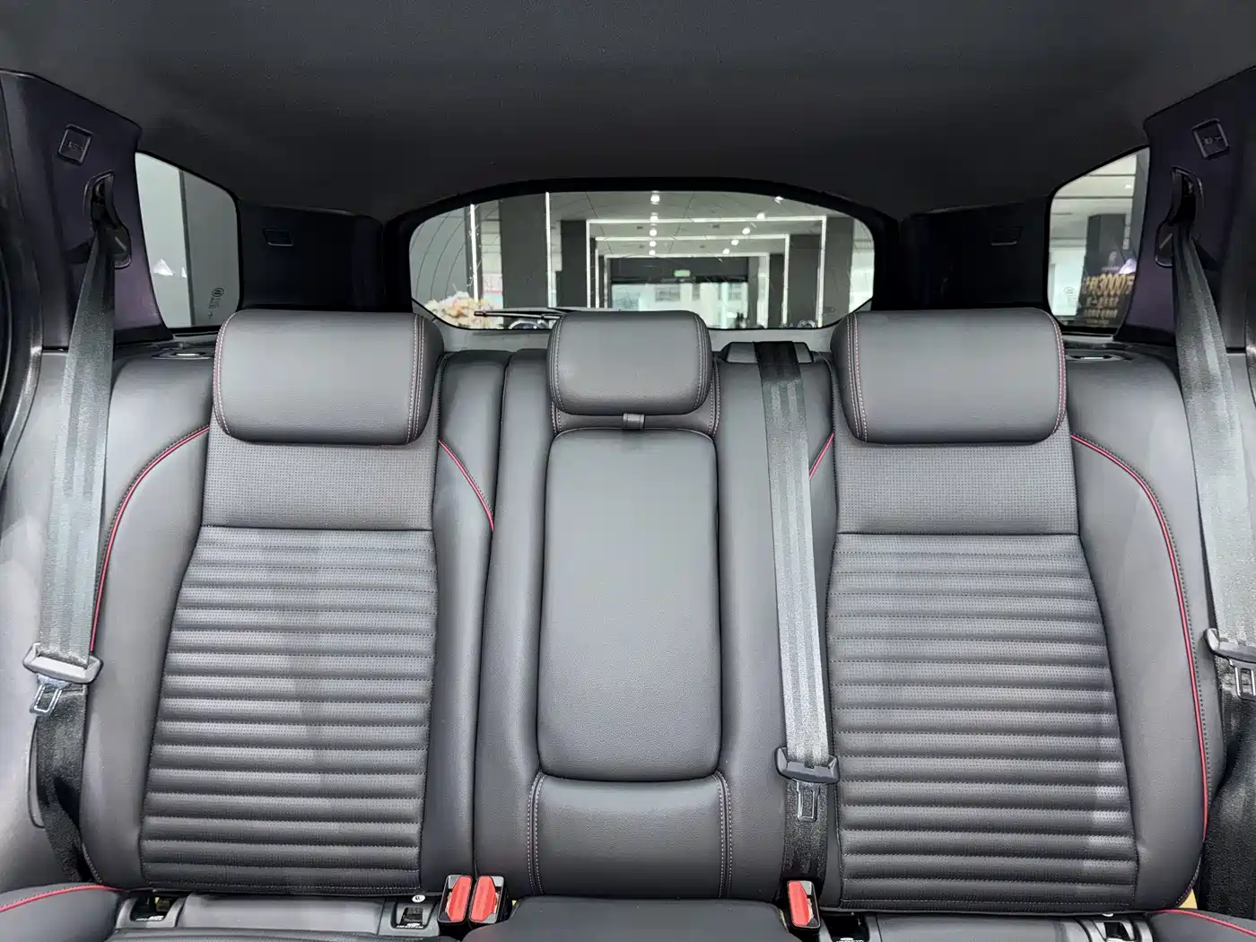 Land Rover Discovery Sport 2021 249PS R-Dynamic S Performance Edition фото 7