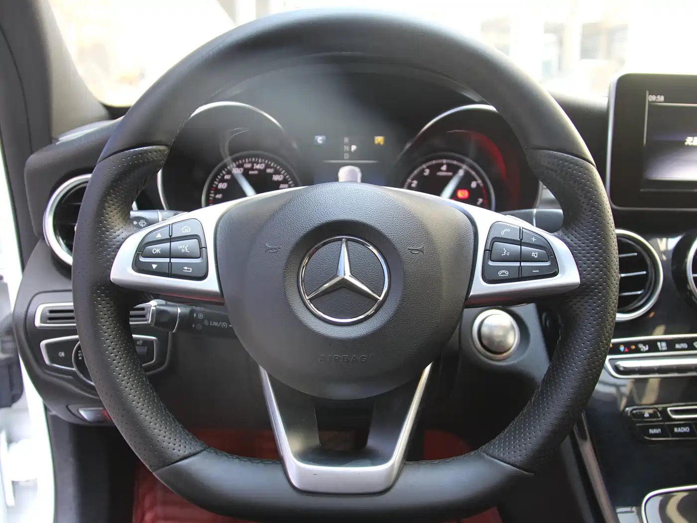 Mercedes-Benz C-Class 2018 C 200 Sport Edition фото 17