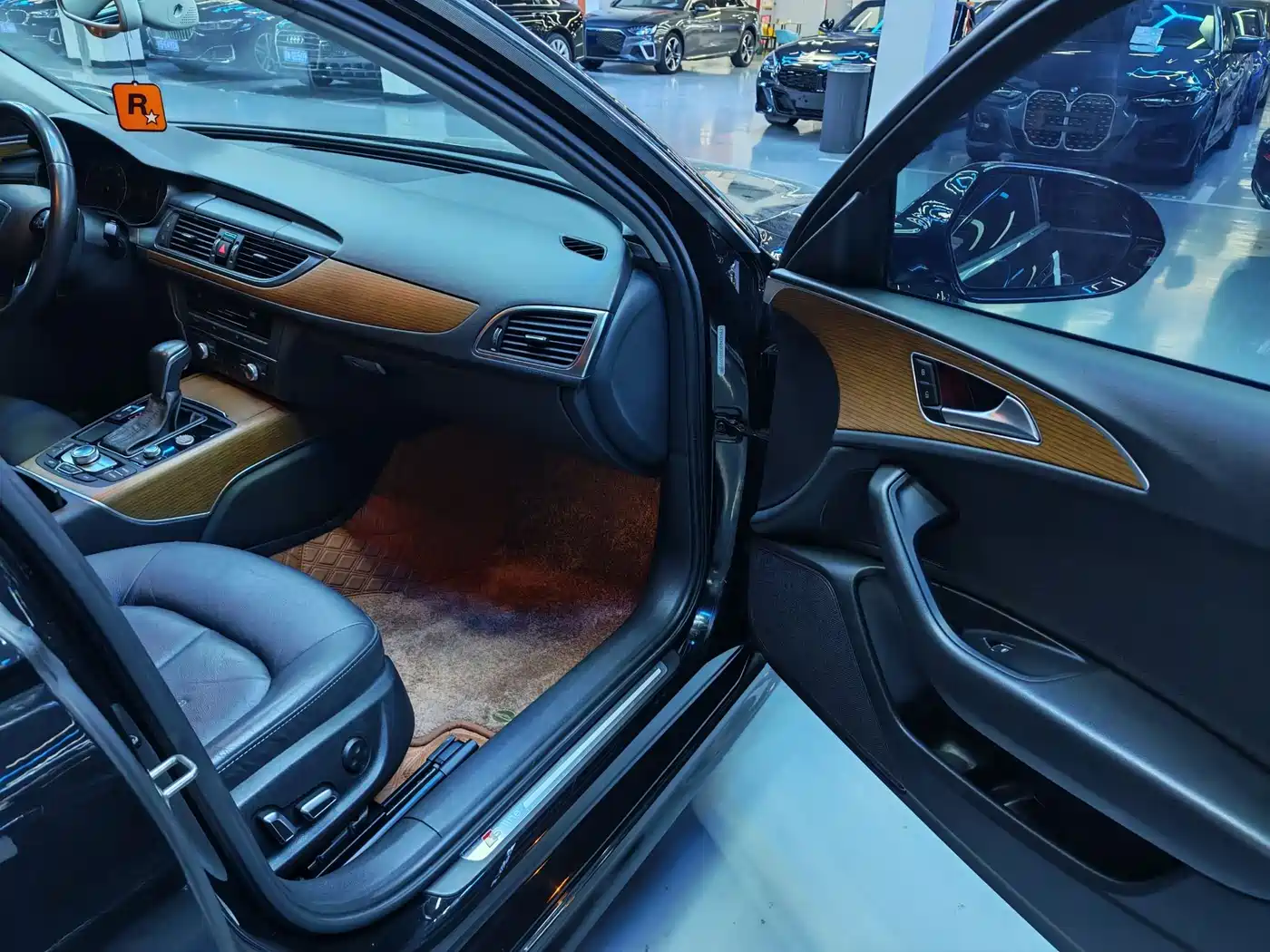 Audi A6L 2018 30th Anniversary 30 FSI Style фото 15