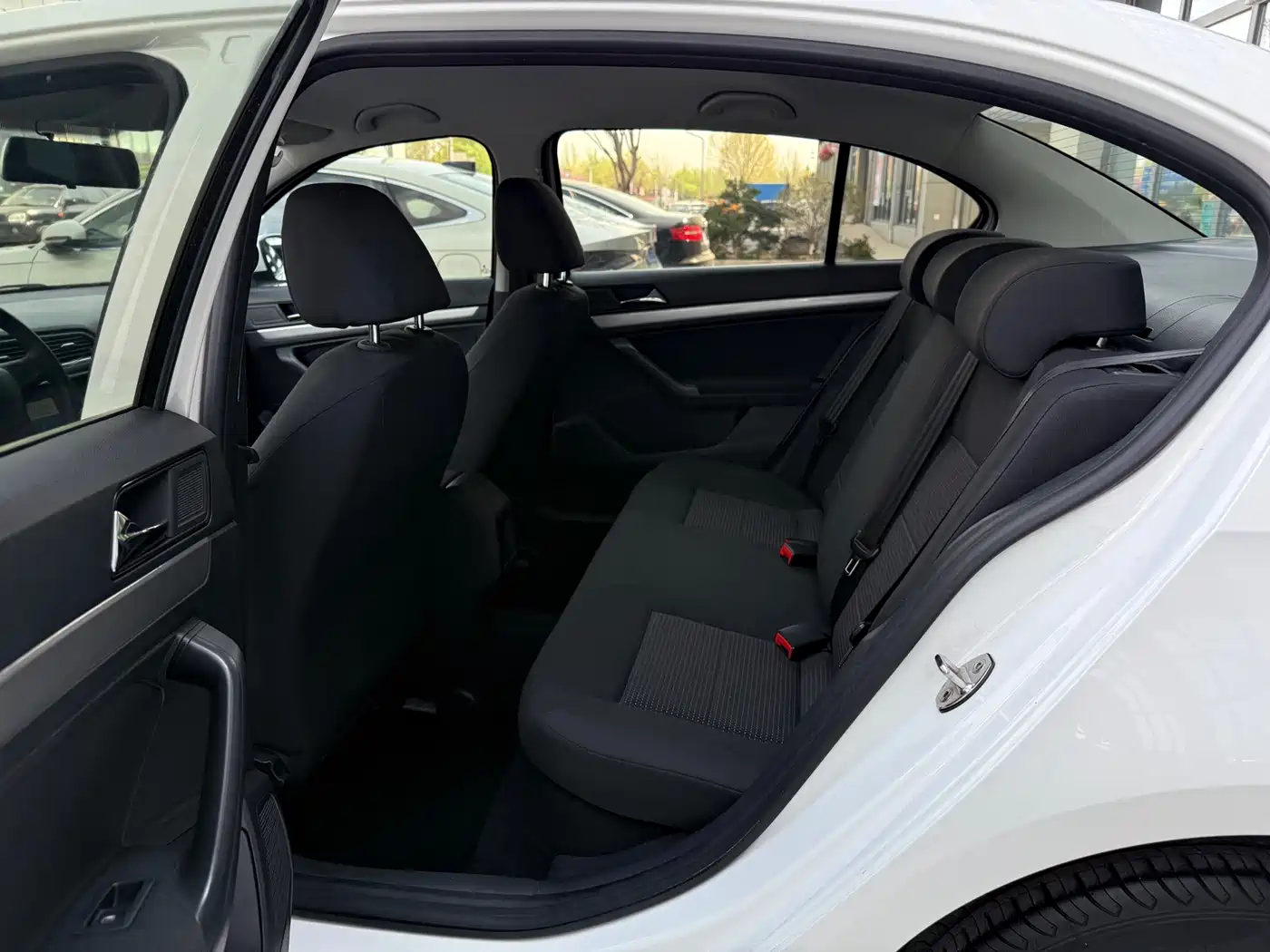 Volkswagen Lavida 2018 Classic 1.5L Automatic Trend China VI фото 8