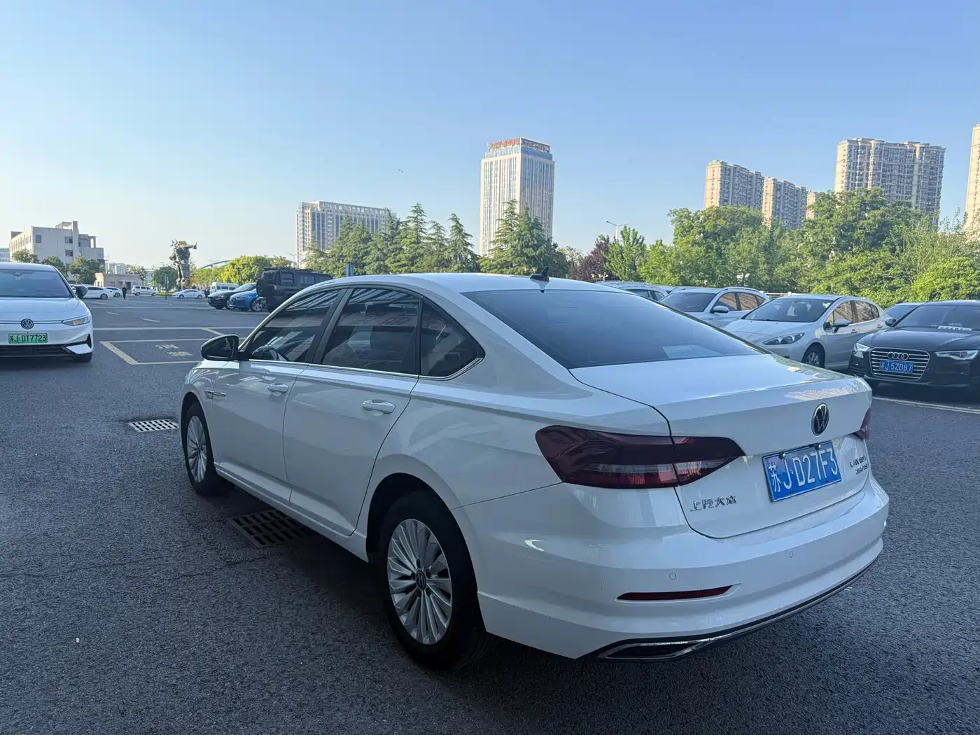 Volkswagen Lavida 2021 1.5L Auto Comfort Edition фото 18