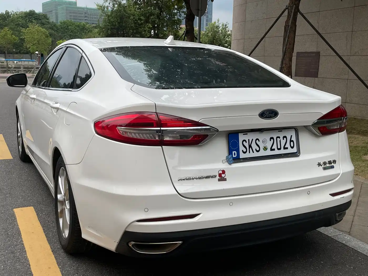 FORD MONDEO