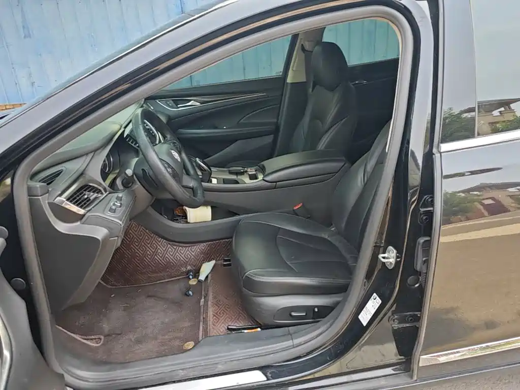 BUICK LACROSSE