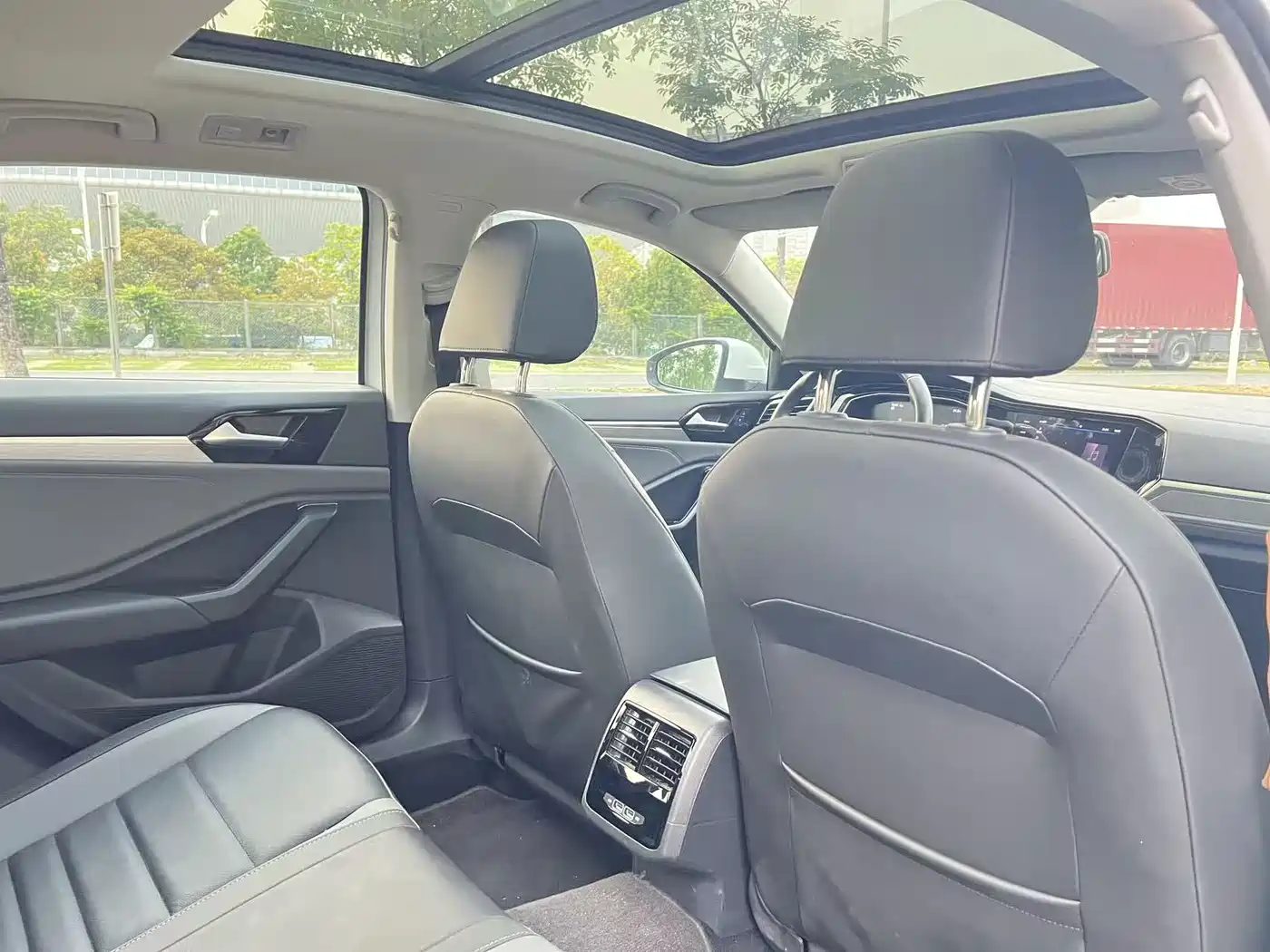 Volkswagen Sagitar 2021 200TSI DSG Comfort Smart Edition фото 23