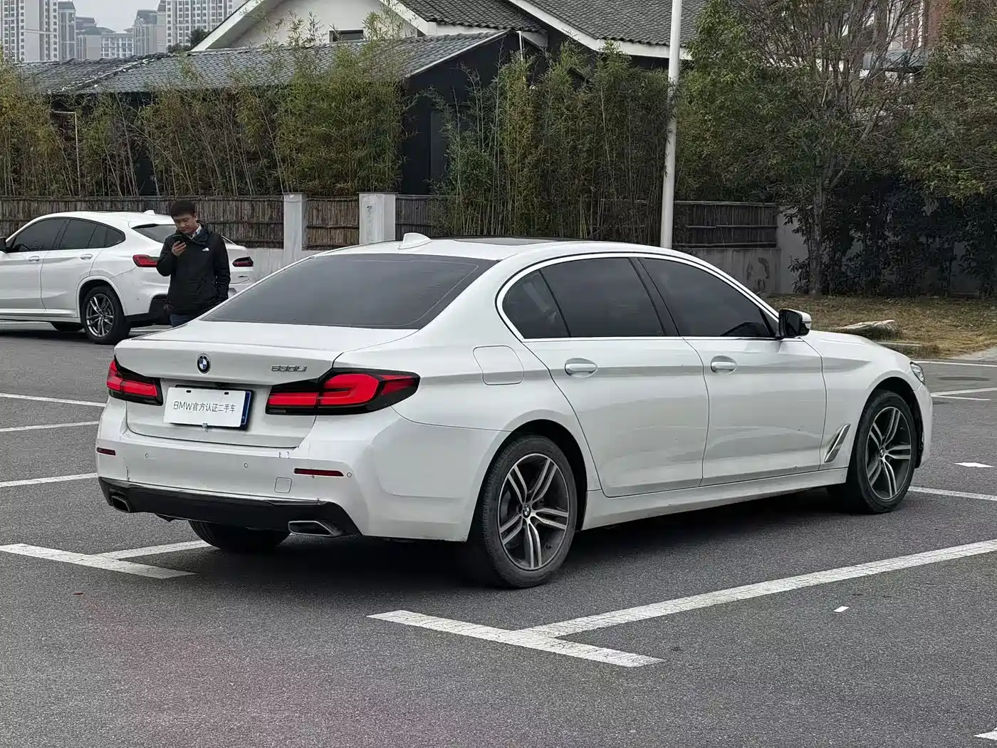 BMW 5 Series 2023 530Li Leading Luxury Package фото 7