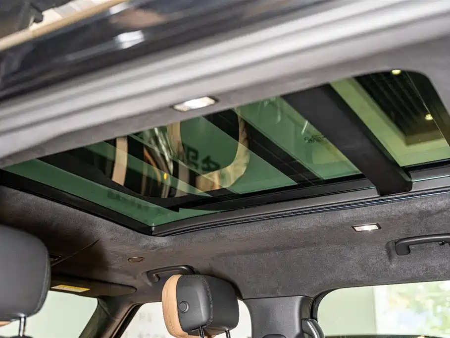 LAND ROVER GUARD