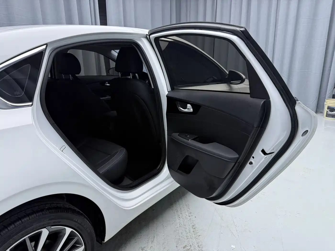 Kia K3 2021 1.5L CVT Fashion Edition фото 14