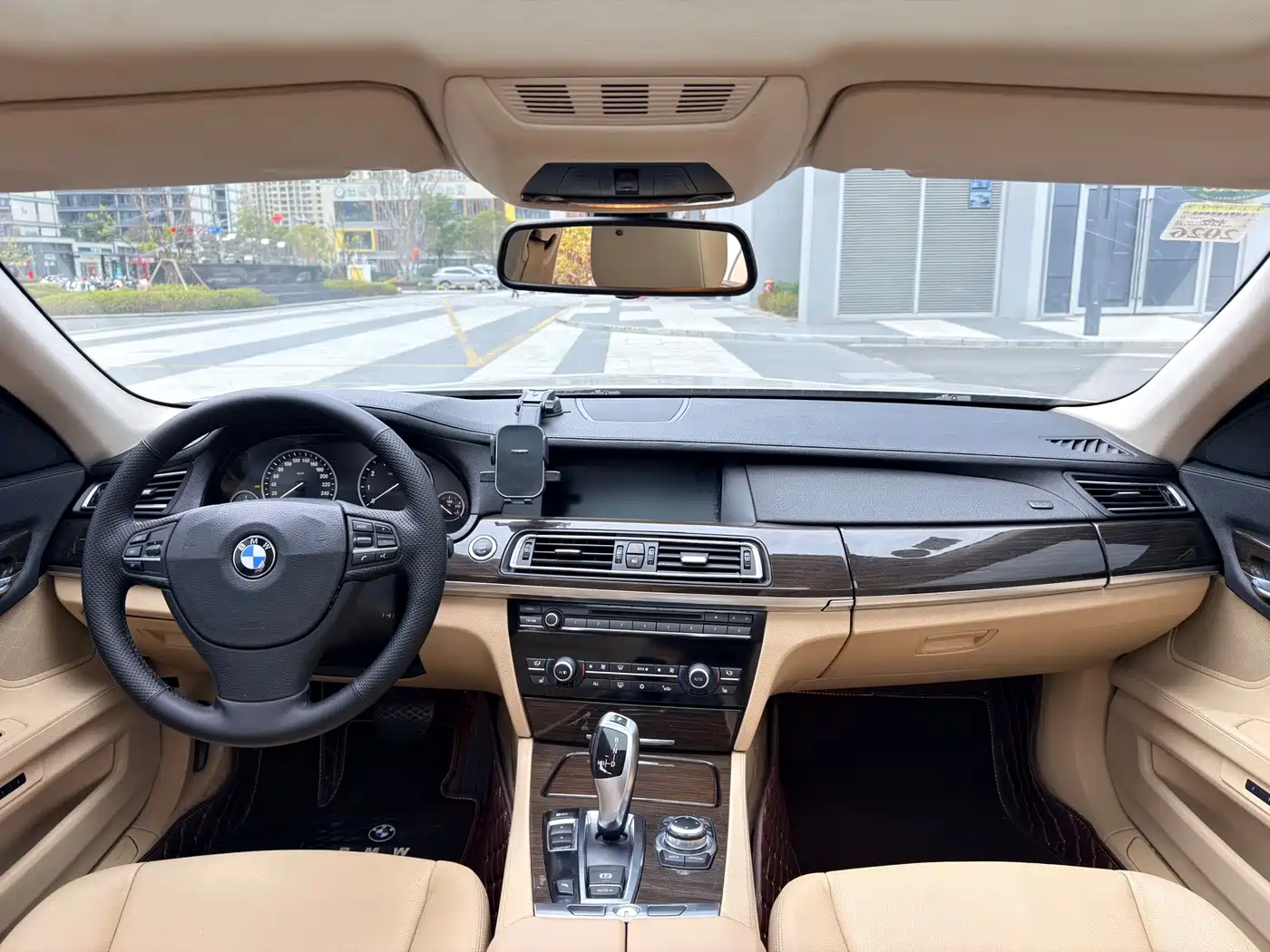 BMW 7 Series 2012 2011 730Li Elegance
