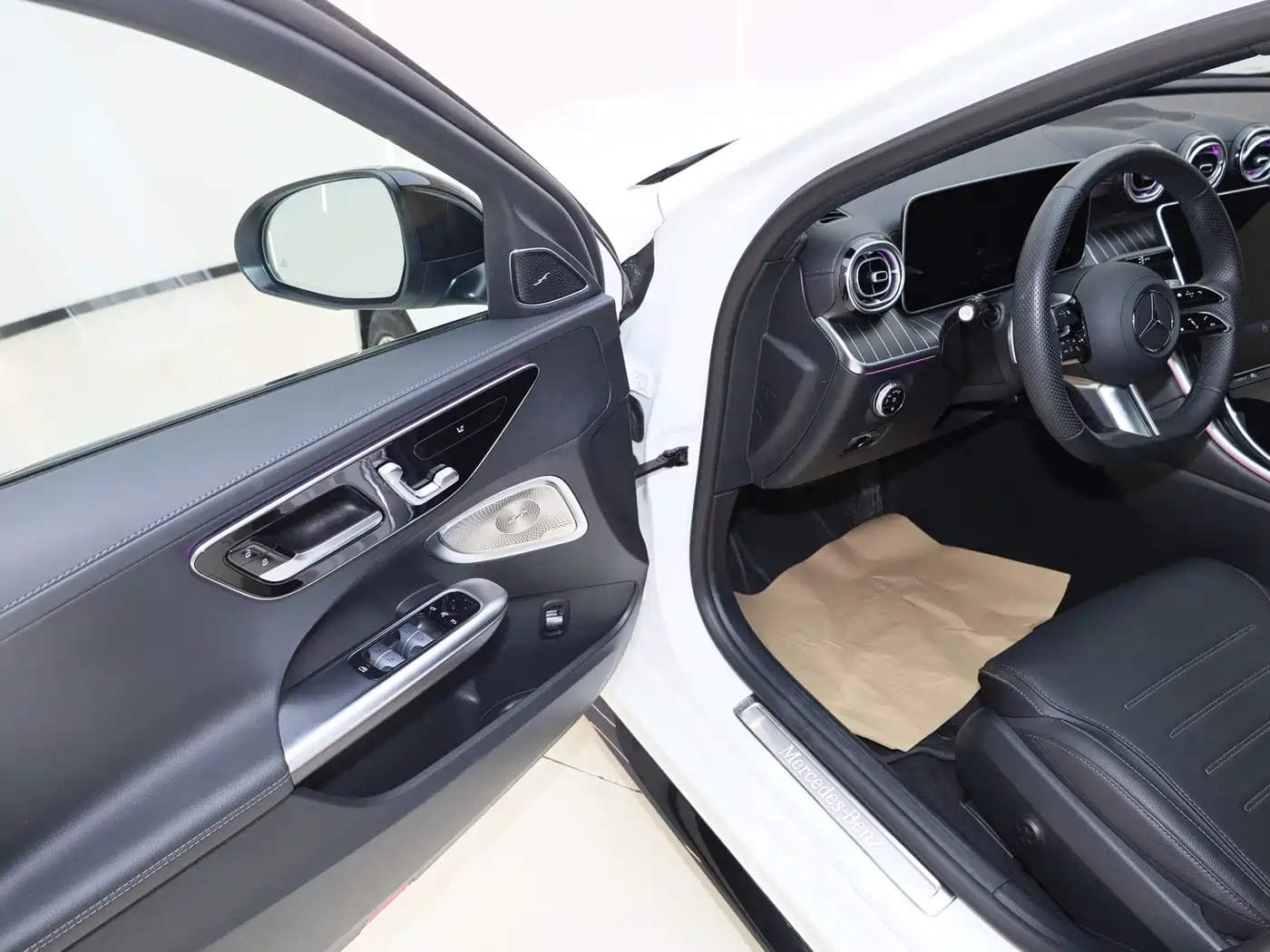 Mercedes-Benz C-Class 2025 C 260 L Night Sport Edition фото 24