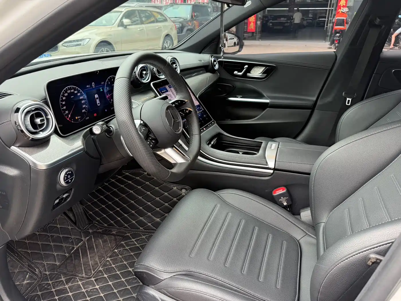 Mercedes-Benz C-Class 2025 C 260 L Sport Edition фото 4