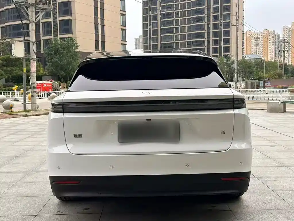Li Auto i6 2026 2025 4WD Base Model
