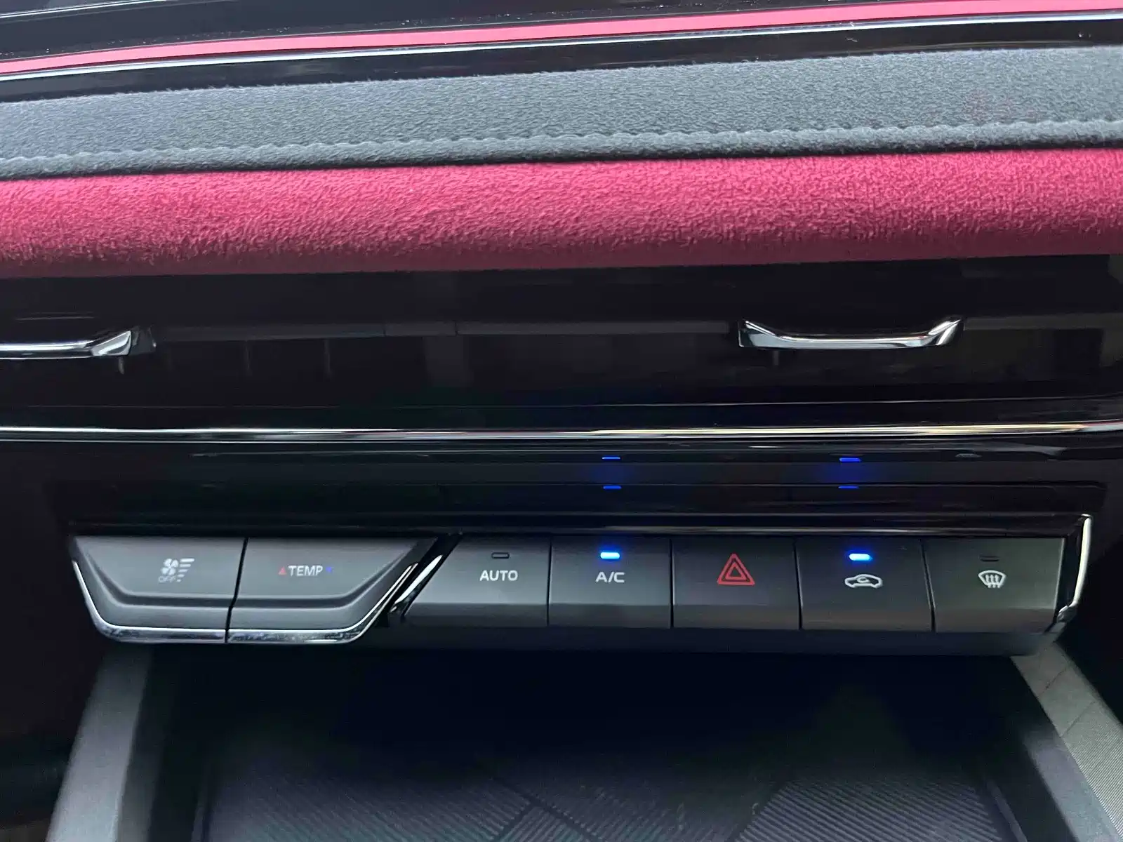 Photo 12 - Changan X5 PLUS