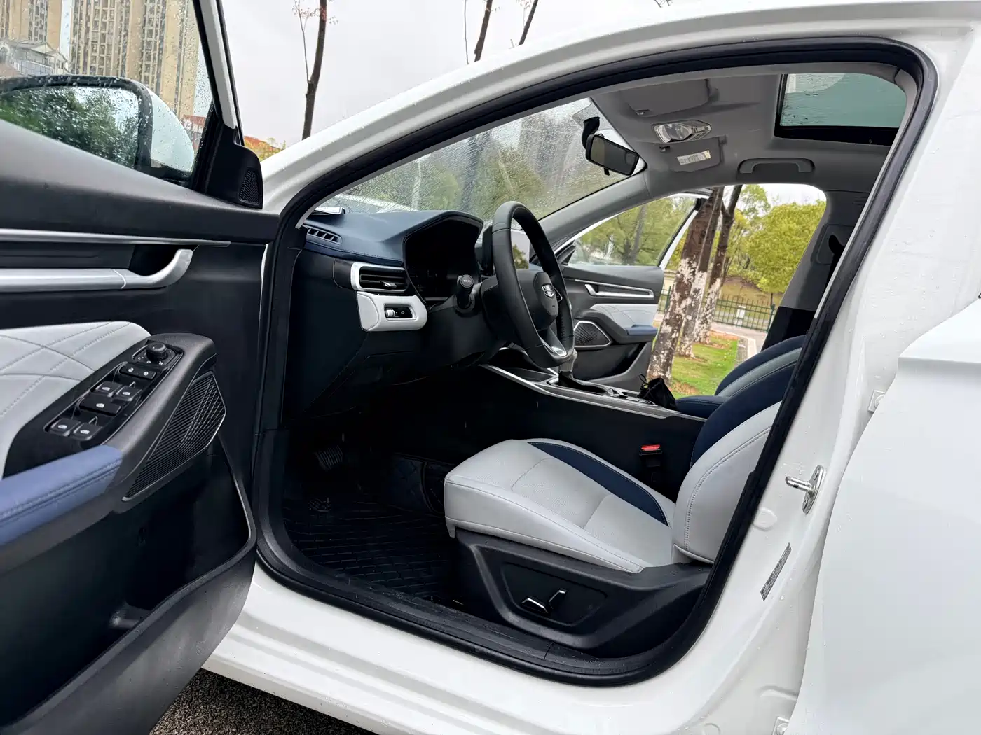 GEELY AUTOMOBILE EMGRAND