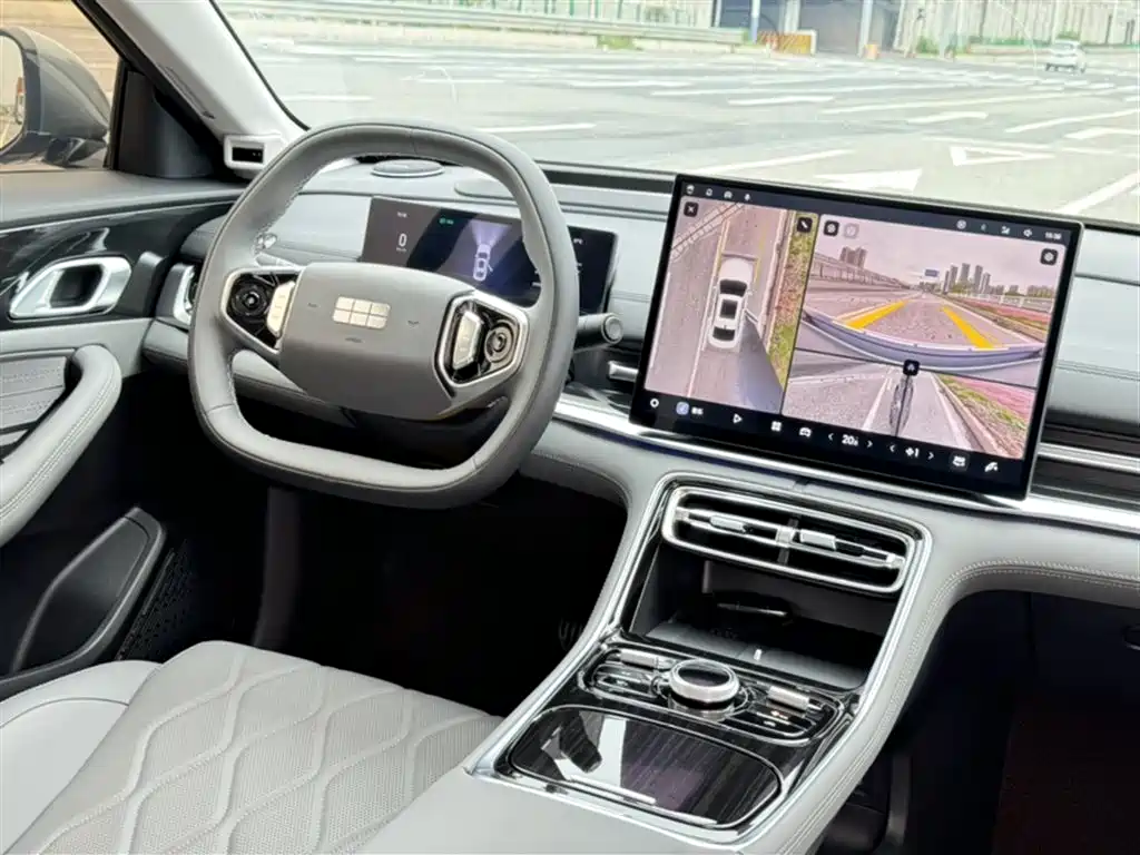 Geely Galaxy Galaxy A7 2025 EM-i фото 22