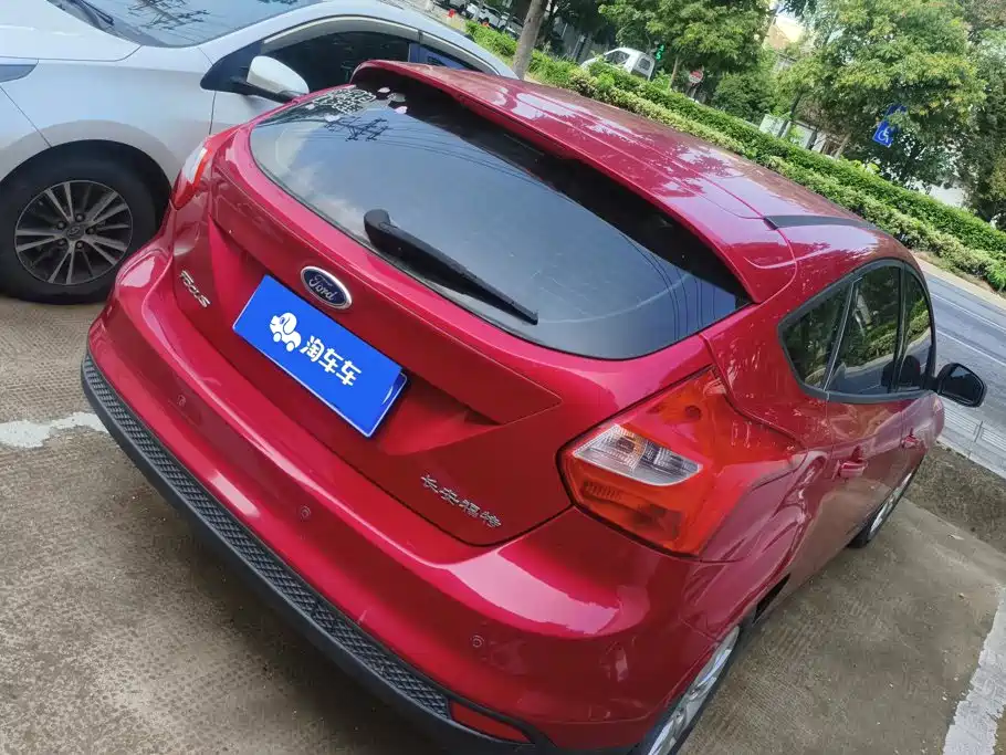 Photo 3 - Ford Focus