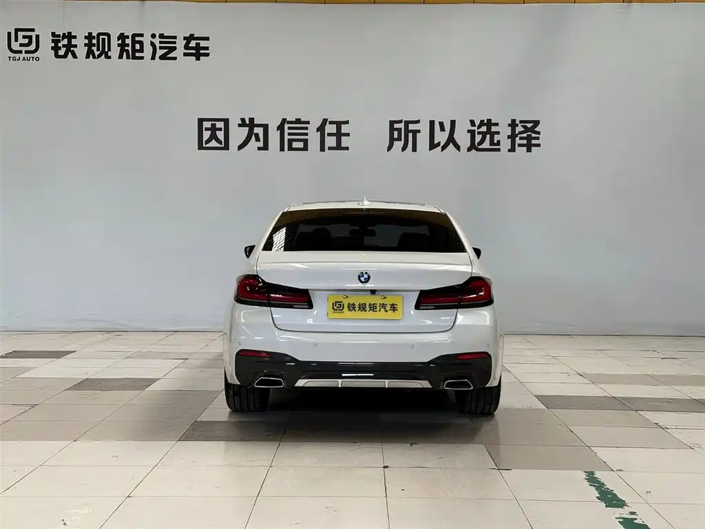 BMW 5 Series 2023 530Li Leading M Sport Package фото 5