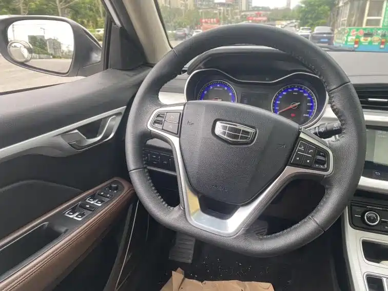 Photo 8 - Geely Vision