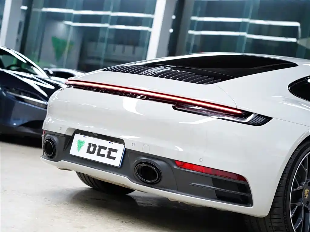 Porsche 911 2023 Carrera 3.0T фото 6