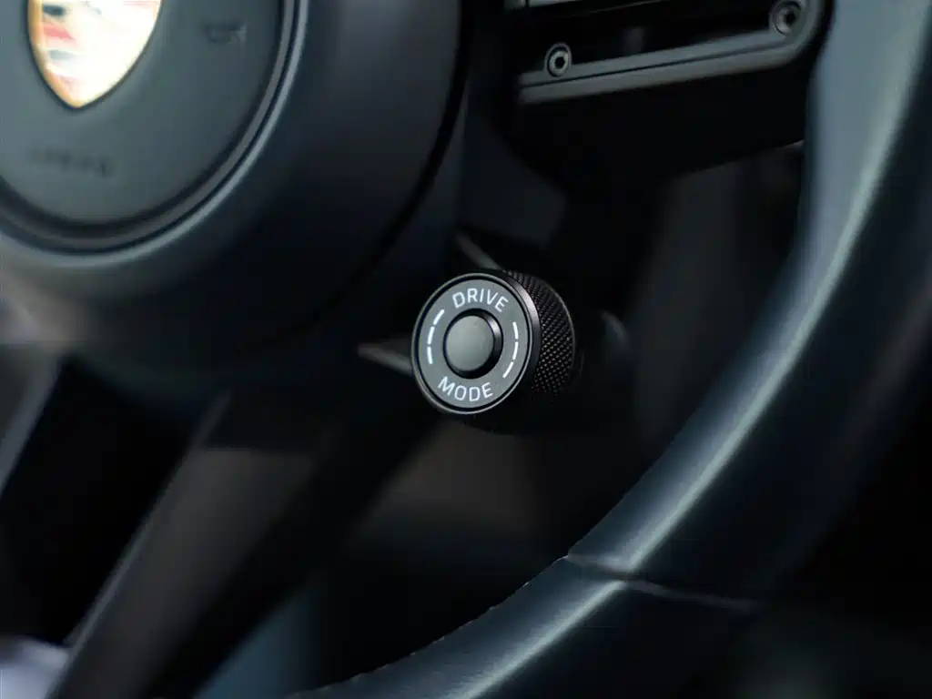 Porsche 911 2023 Carrera 3.0T фото 49