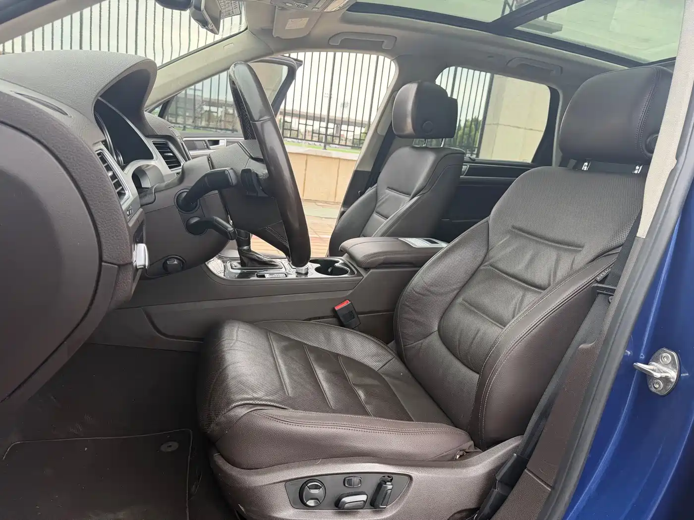 Фото 9 - Volkswagen Touareg