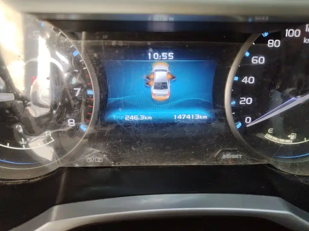 Фото 9 - Geely Emgrand