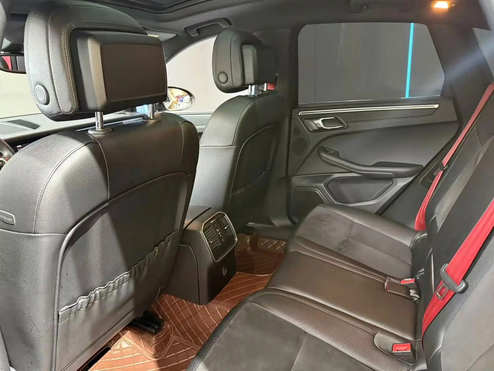 Фото 9 - Porsche Macan
