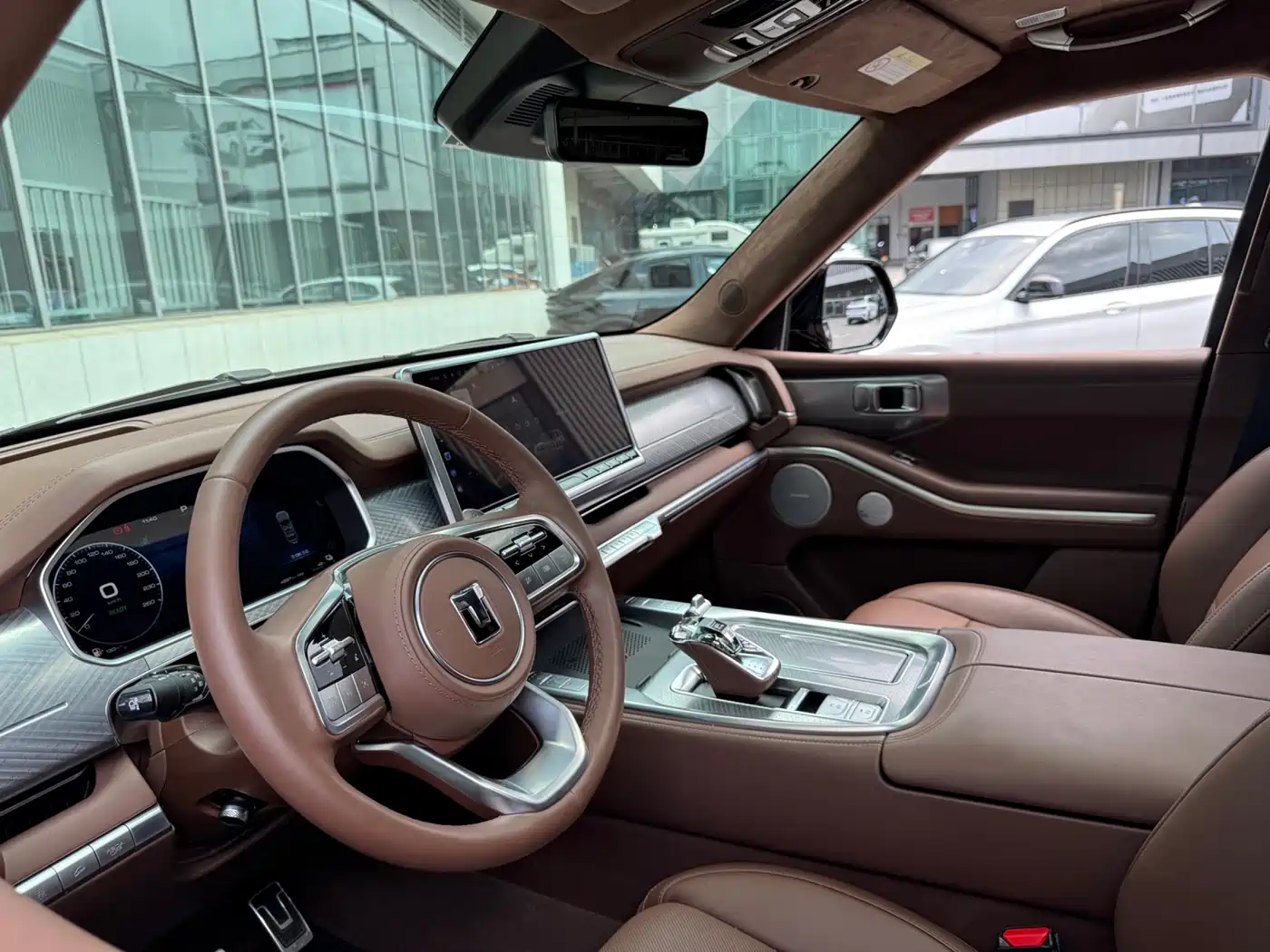 TANK TANK 700 NEW ENERGY