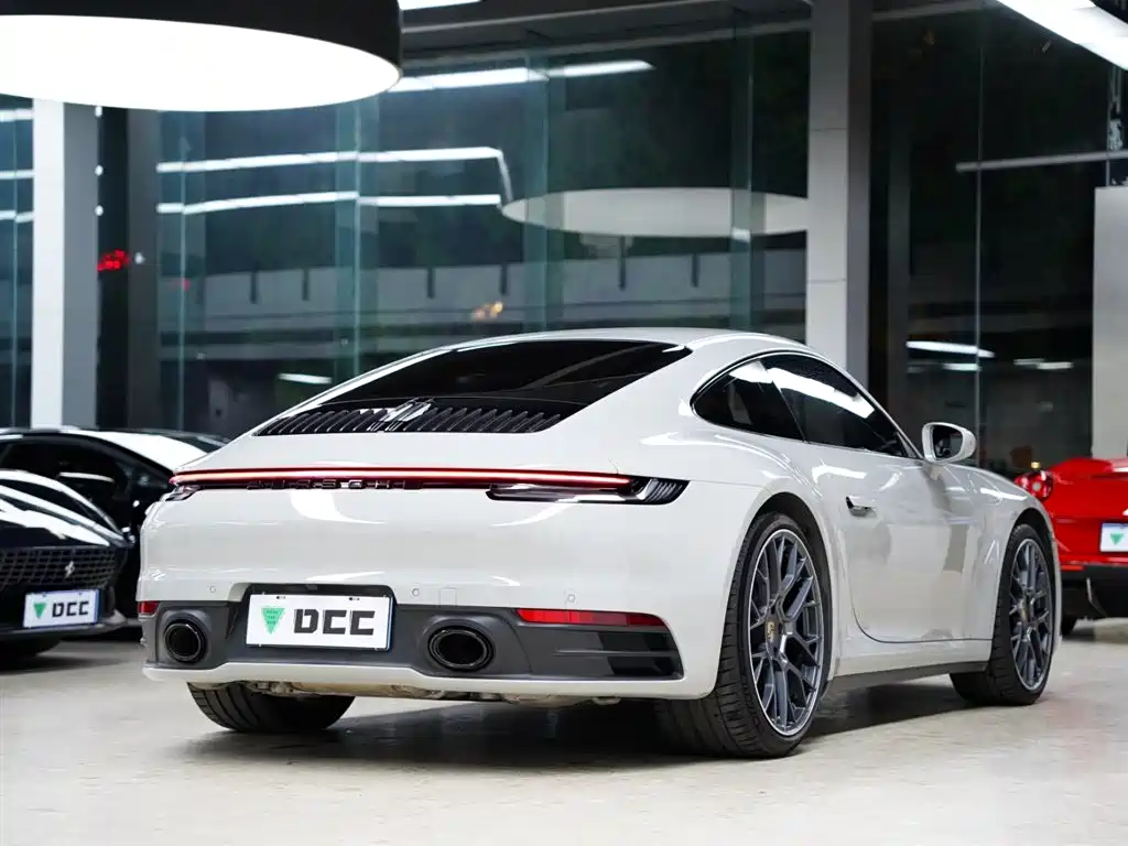 Porsche 911 2023 Carrera 3.0T фото 7