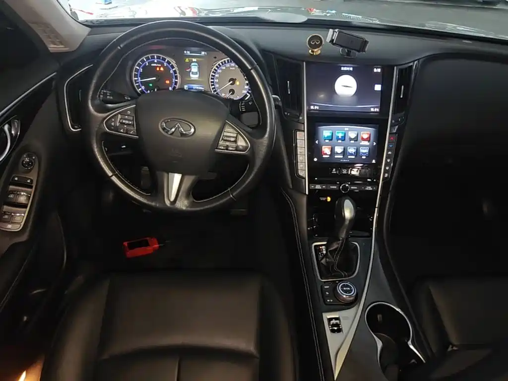 Infiniti Q50L 2016 2016 Model 2.0T Comfort Edition
