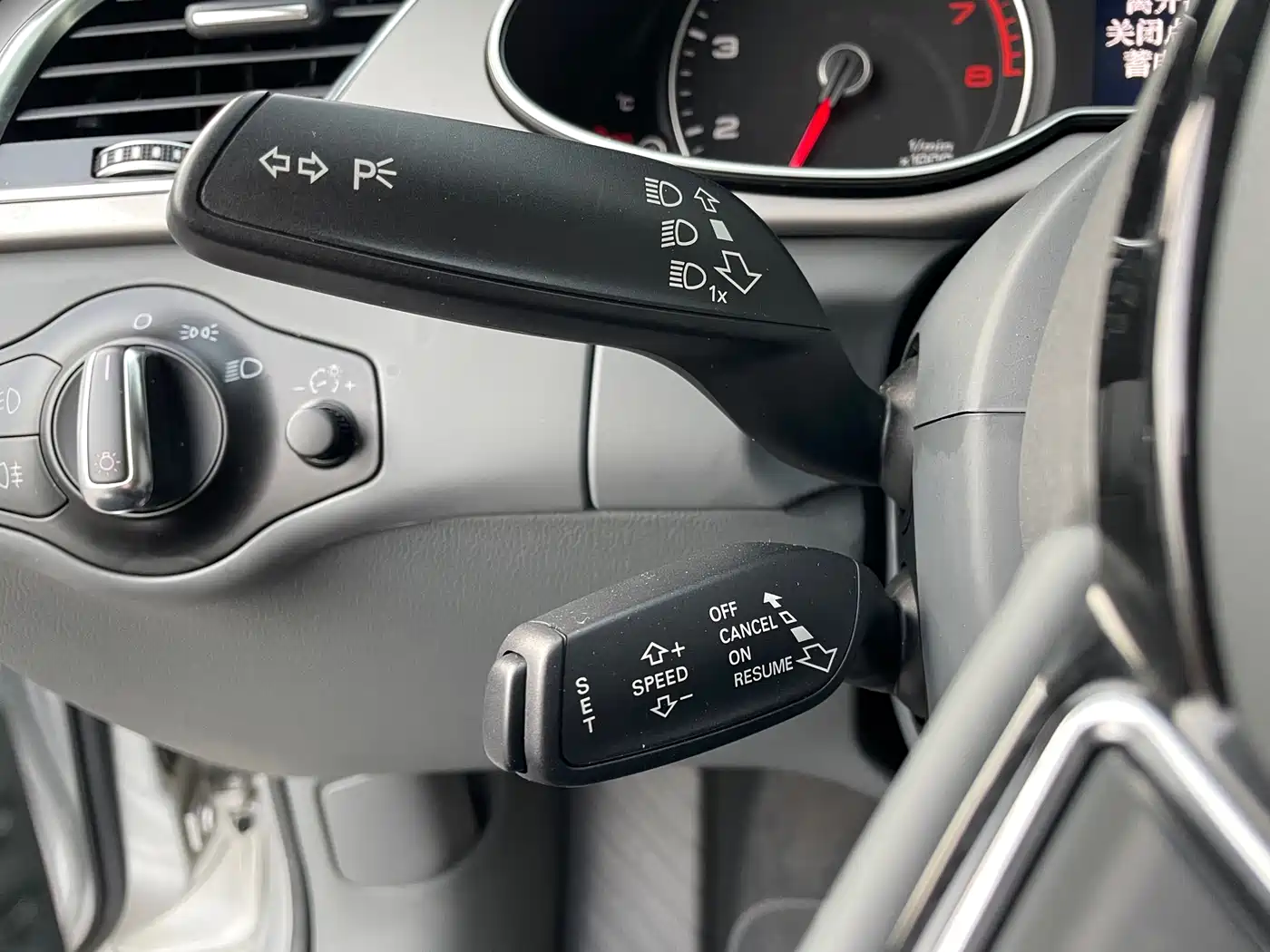 Audi A4L 2013 35 TFSI Automatic Comfort фото 11