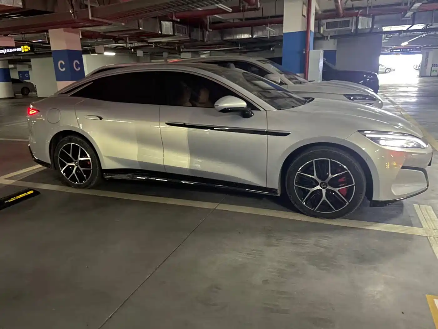 BYD Han L 2025 EV 701KM LiDAR Flagship фото 4