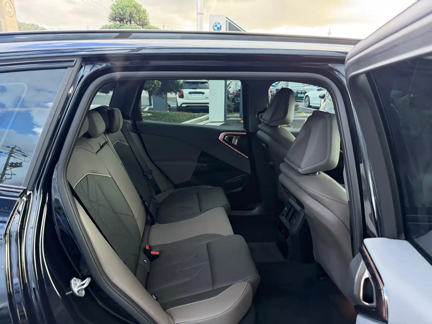 BMW X3 2026 2026 xDrive25L M Sport Shadowline Package