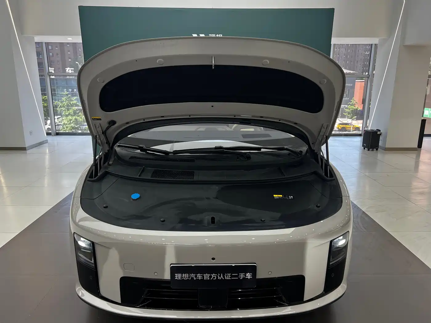 Li Auto Li i8 2025 2025 Standard Edition