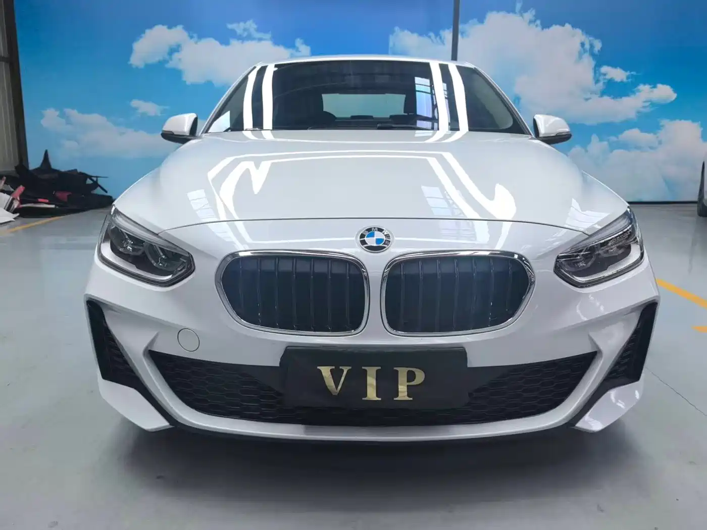 BMW 1 Series 2023 120i M Sport фото 2