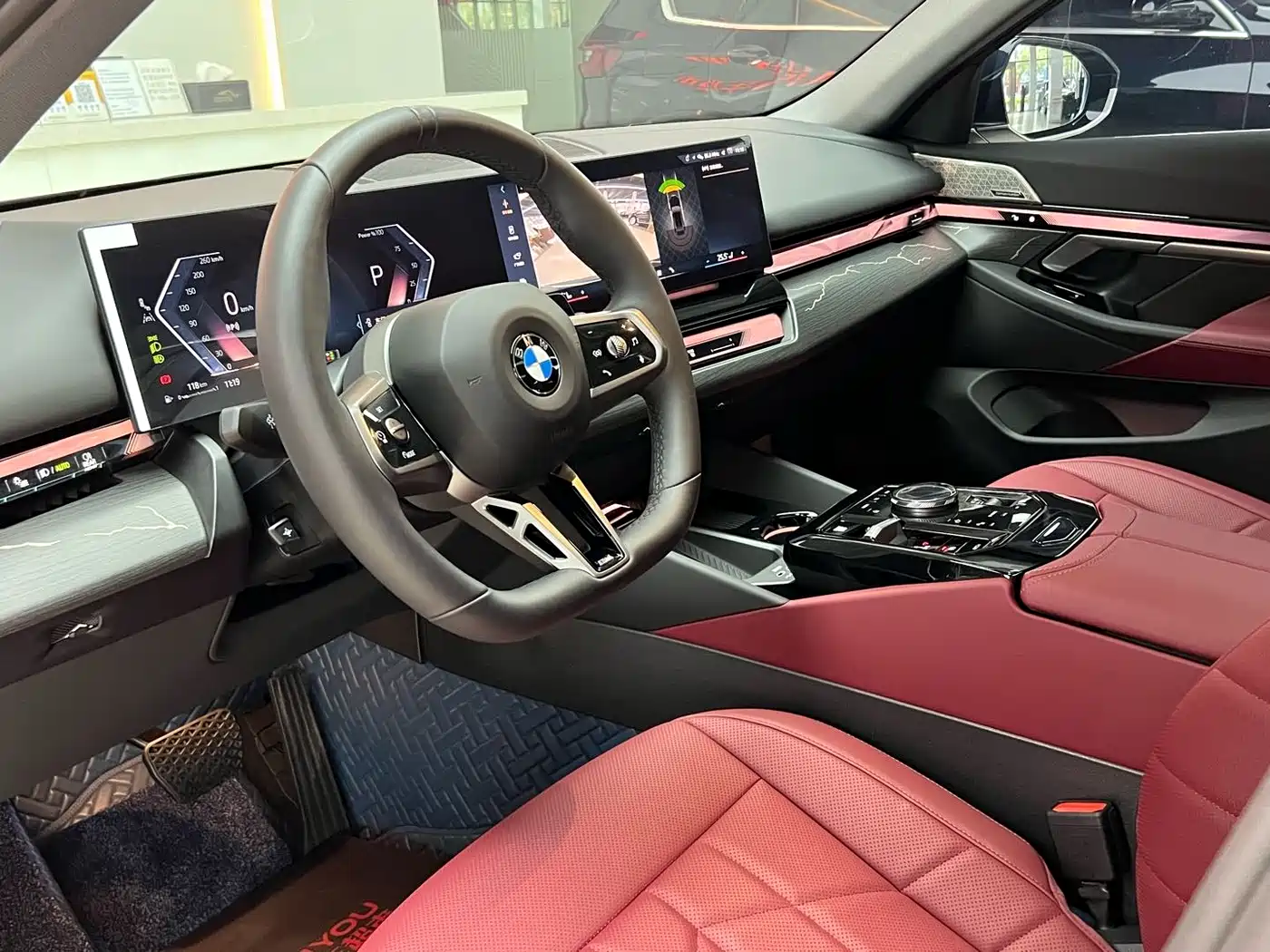 BMW 5 Series 2026 525Li M Sport Package фото 8