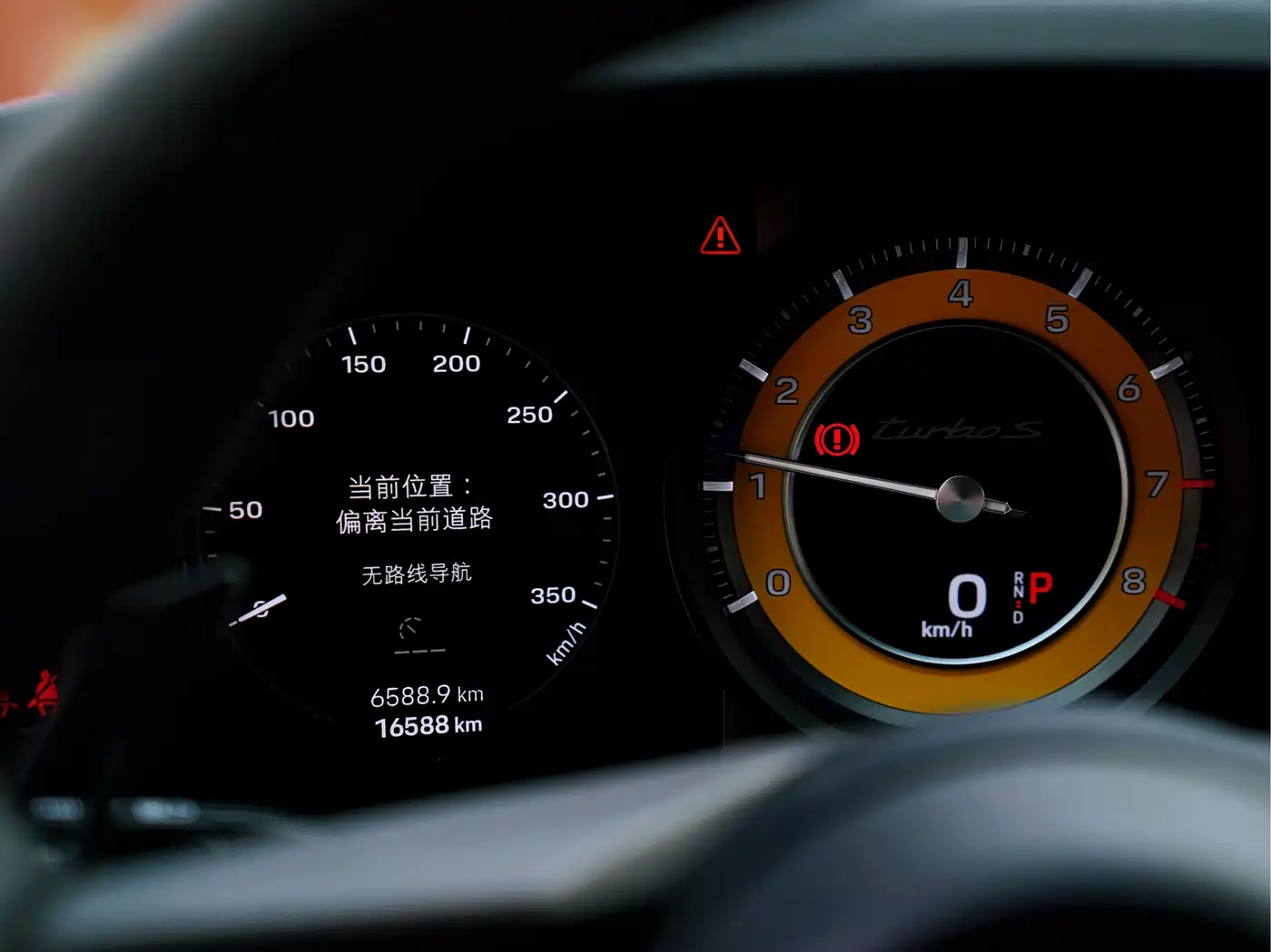 Porsche 911 2023 Turbo S 3.7T фото 11