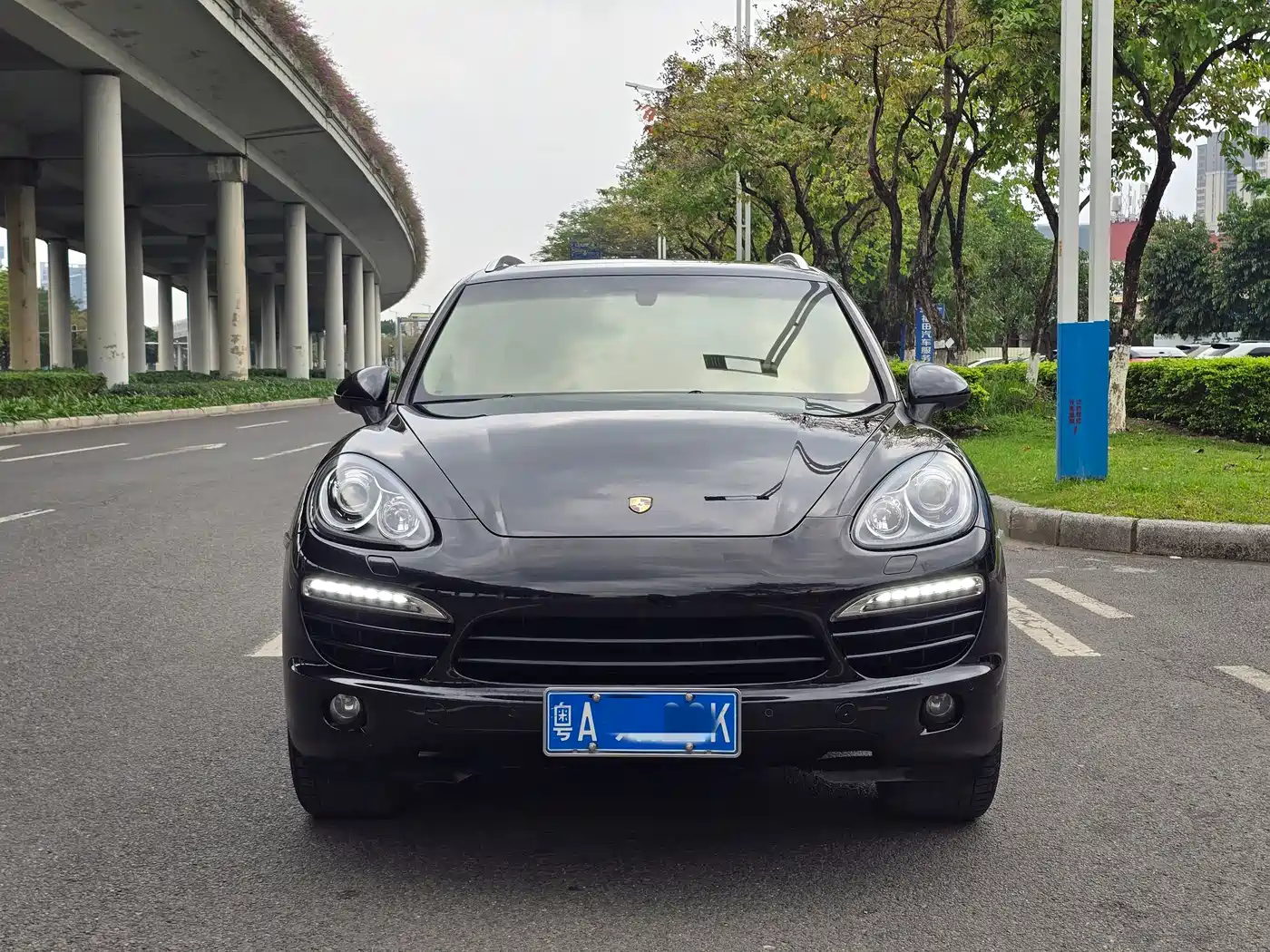 Porsche Cayenne 2011 Cayenne 3.0T фото 2