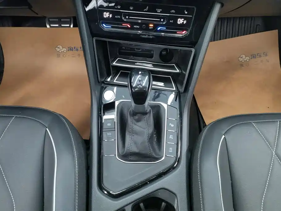 Volkswagen Tiguan L 2024 Outstanding 330TSI Auto 2WD R-Line Dragon Glory Edition фото 16