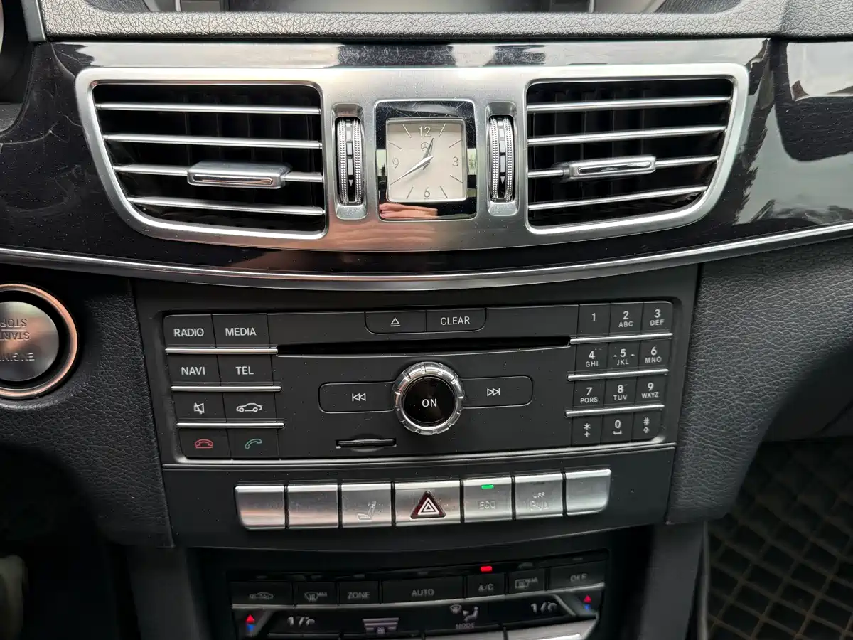 Mercedes-Benz E-Class 2015 Facelift E 260 L Sport фото 10