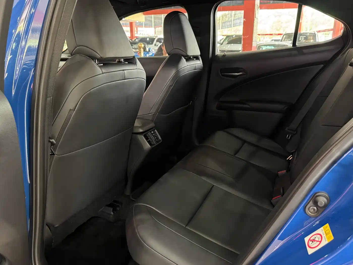 Lexus UX 2019 260h Explorer Fun Edition (China V) фото 13