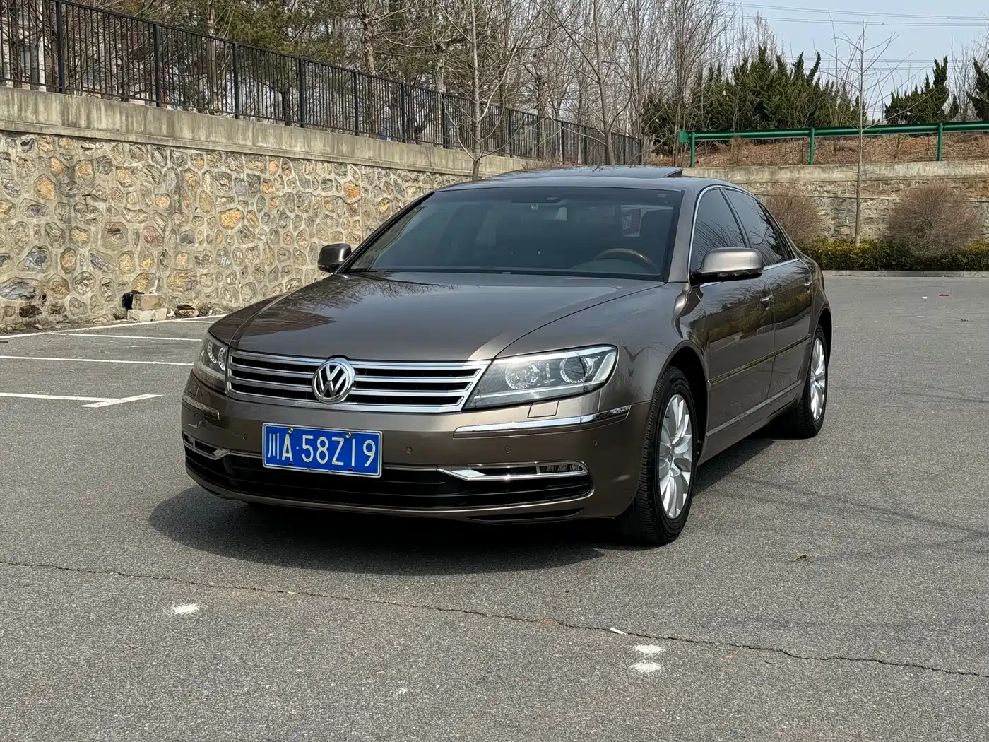 Volkswagen Phaeton 2011 3.6L V6 5-seat Extended Business Edition