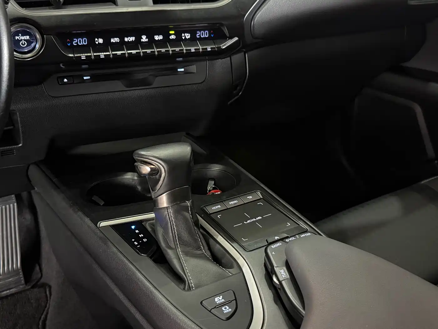 Lexus UX 2019 260h Explorer Fun Edition (China V) фото 11