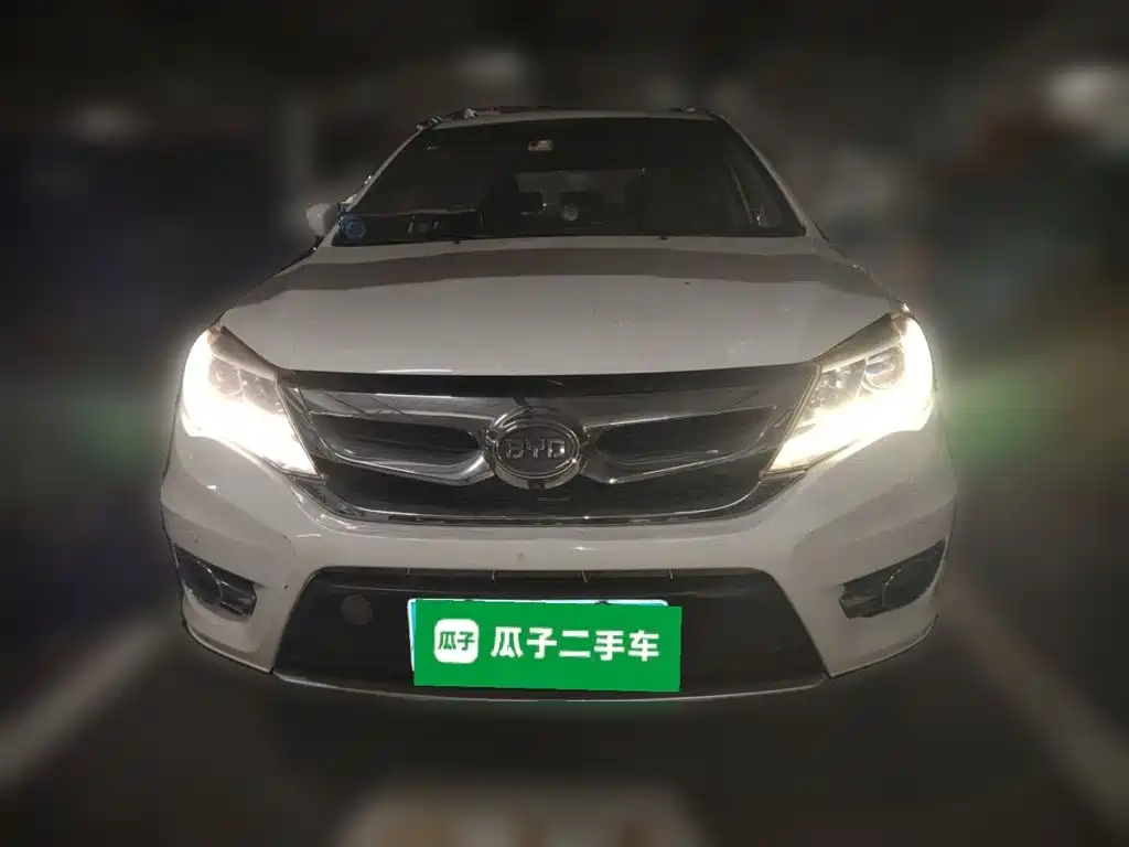 Фото 2 - BYD S7