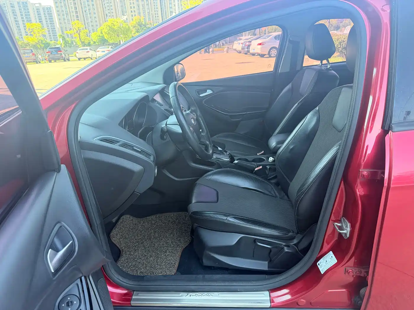 Ford Focus 2014 2012 Hatchback 1.6L Automatic Trend