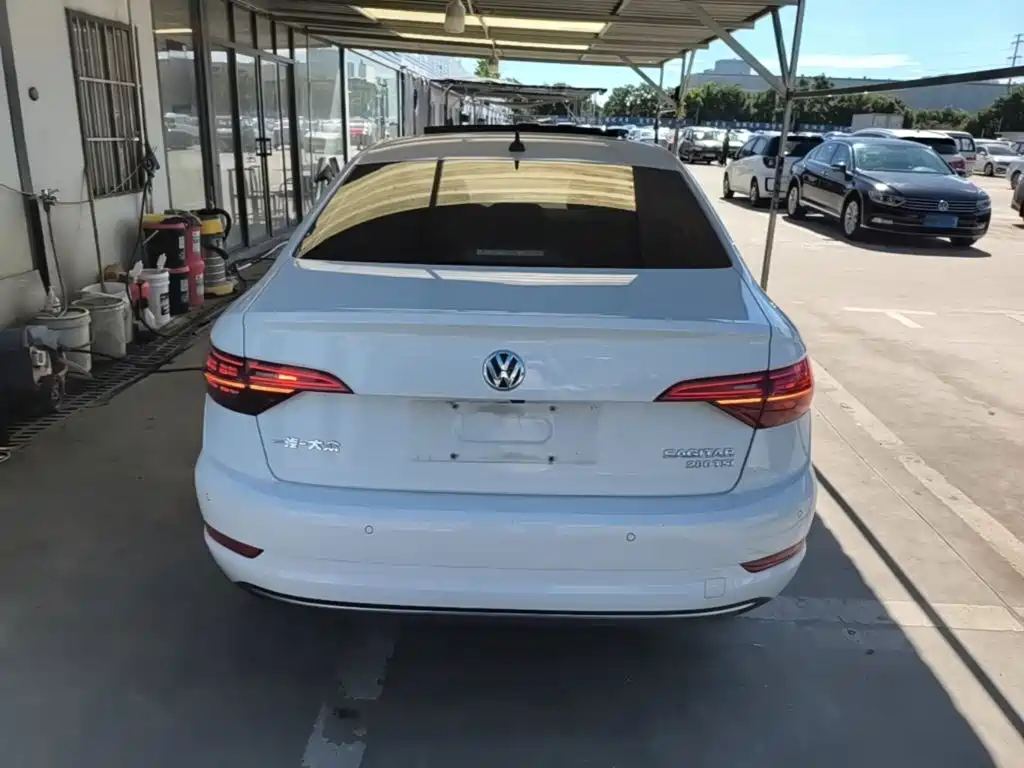 Фото 6 - Volkswagen Sagitar