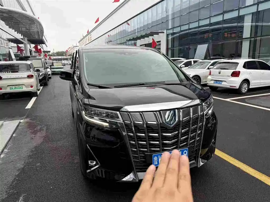 Toyota Alphard 2021 Hybrid 2.5L Luxury фото 16