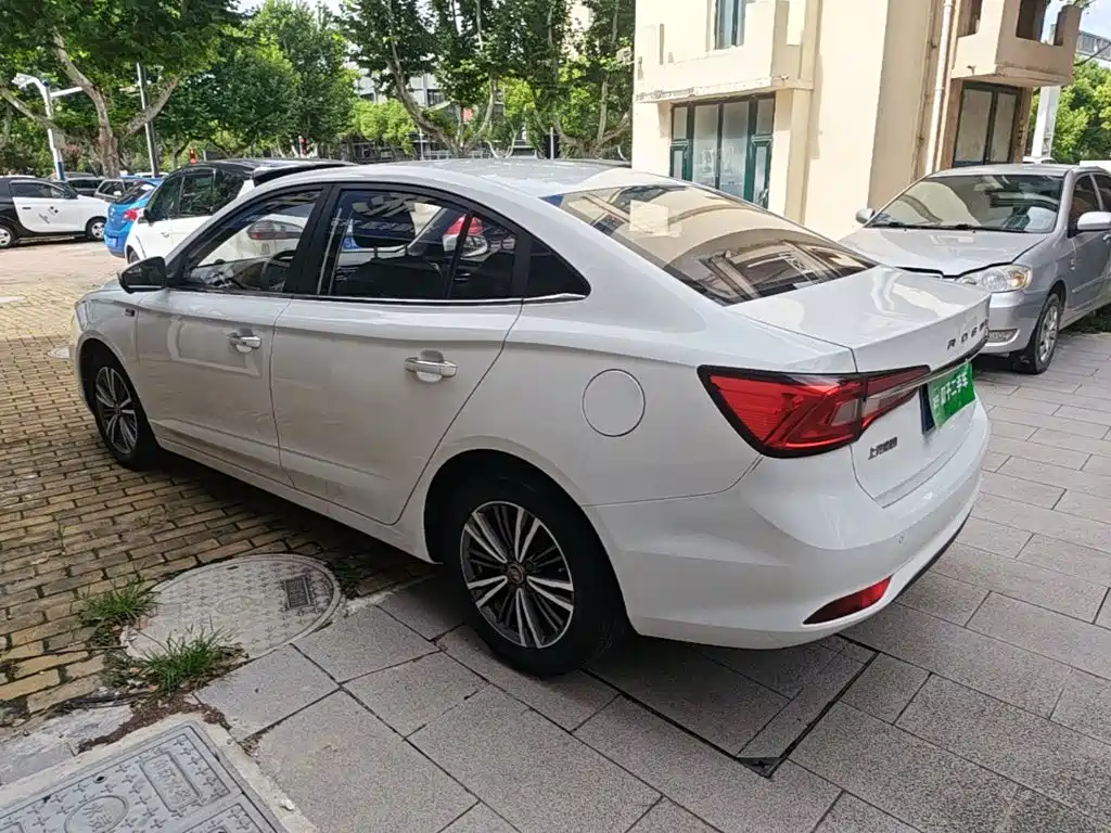 Roewe i5 2018 2019 1.5L Auto 4G Langhao Edition