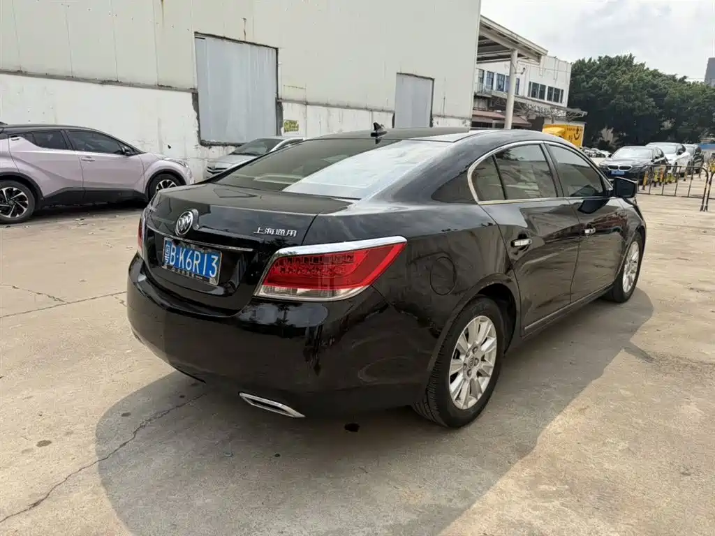 Buick LaCrosse 2010 2.4L Premium фото 4