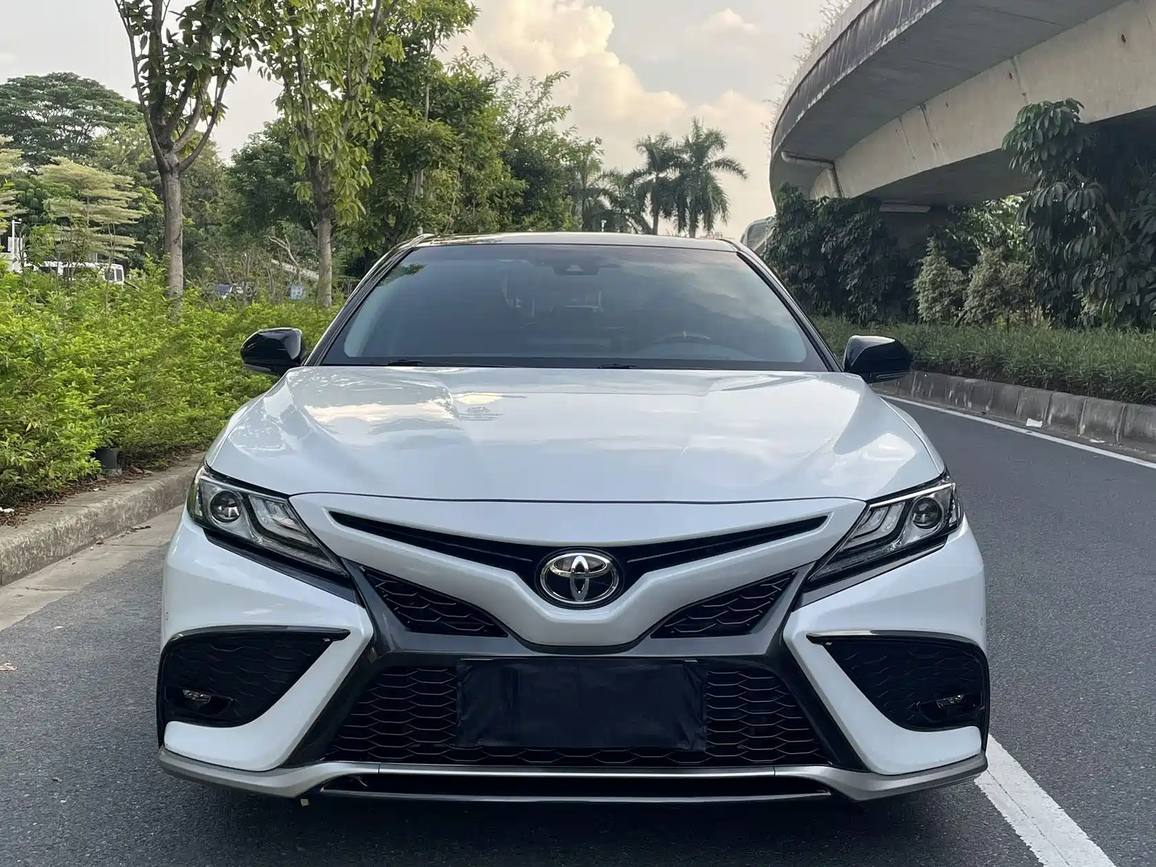 Photo 2 - Toyota Camry