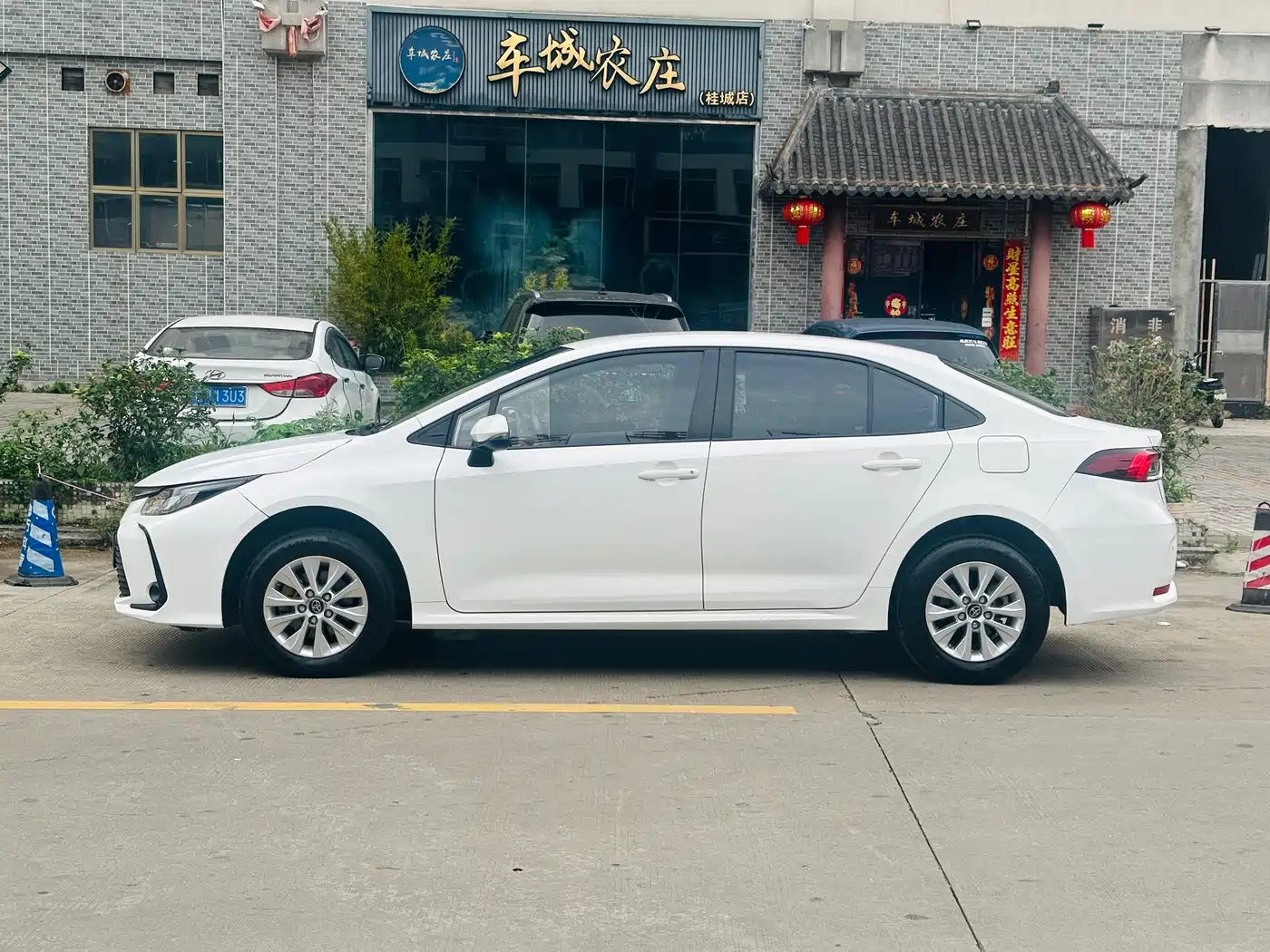 Toyota Corolla 2023 1.2T Pioneer Edition фото 3